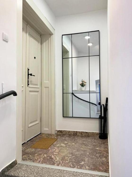 Royal Underground Apartment