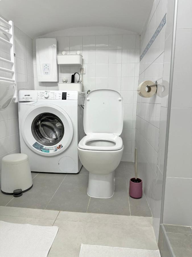 Royal Underground Apartment *