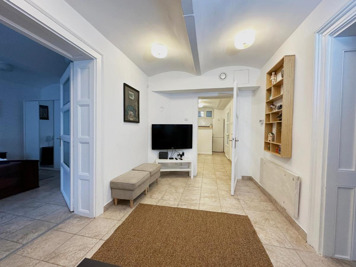 Apartment Royal Underground